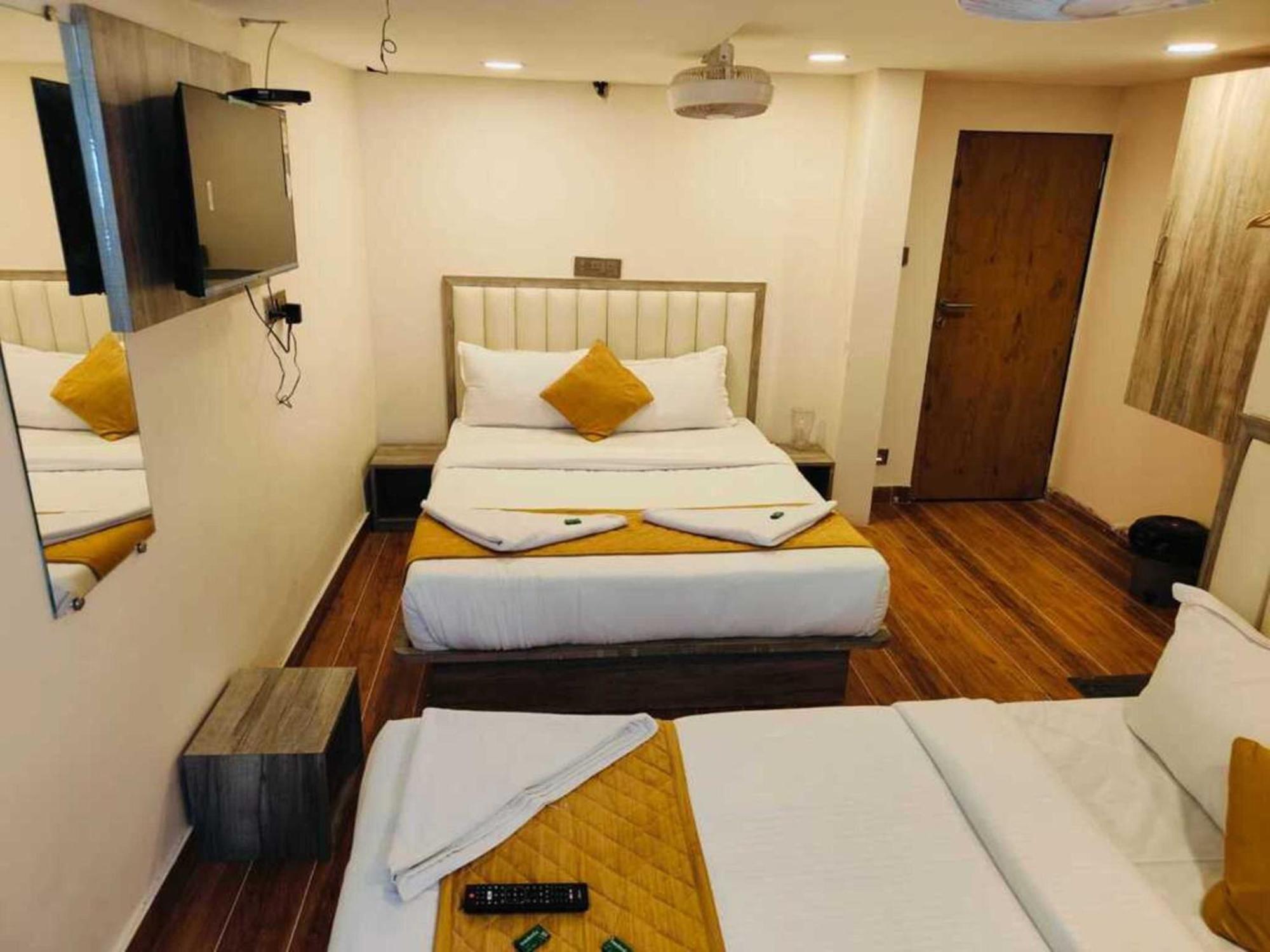 Hotel Pride Suites - Kurla West 뭄바이 외부 사진